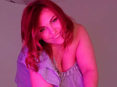 SUPERALISA profile sexy photo