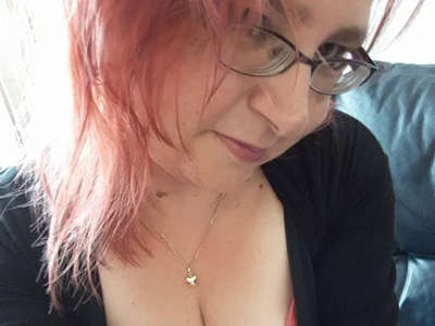 LIANNE profile sexy photo