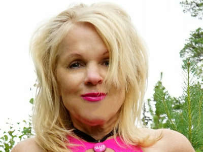 AMIE profile sexy photo