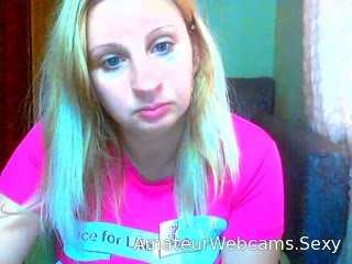 BUSTY live cam snapshot