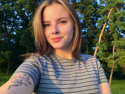 TOPSECRET profile sexy photo