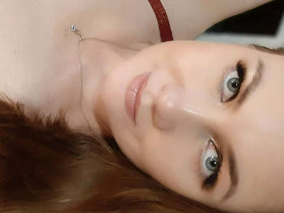 SWEETYEMILY profile sexy photo